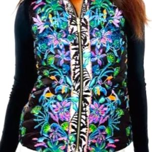 Lilly Pulitzer Deanne Reversible Vest Onyx Paradise Glow Engineered